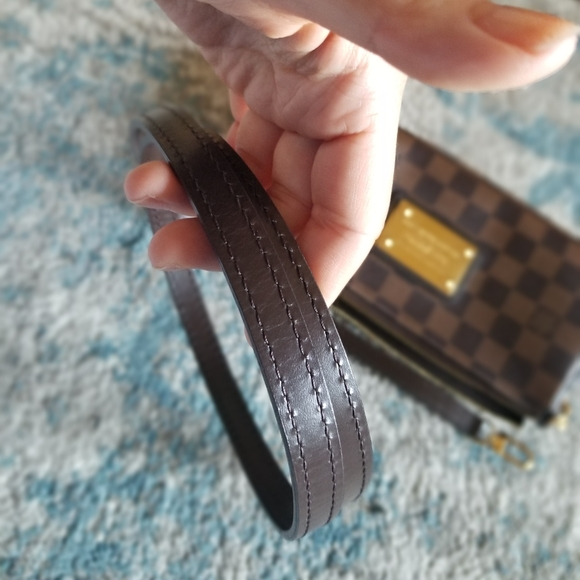 Louis Vuitton Eva - Picture 2 of 10